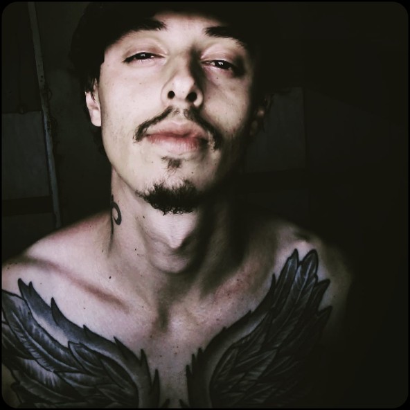 Magrinho Tatuado Garoto de Programa em itu SP 01
